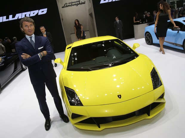 Stephan Winkelmann, presidente da Lamborghini, apresenta o novo Gallardo (Foto: AP Photo/Michel Euler)