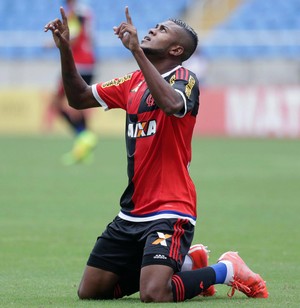 marcelo cirino flamengo x bonsucesso (Foto: Márcio Alves/Agência Globo)