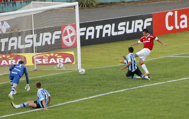 Damião amplia no Gre-Nal de Erechim (Foto: Diego Guichard)