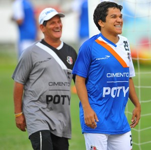 renatinho santa cruz (Foto: Aldo Carneiro / Pernambuco Press)