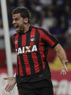 André Lima; Cruzeiro x Atlético-PR (Foto: Estadão Conteúdo)