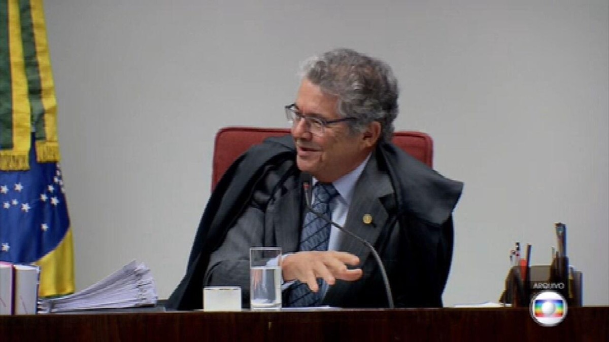 Ministro Marco Aurélio Mello do STF marca aposentadoria para 5 de