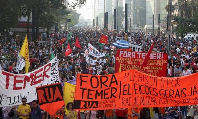 Protesto contra governo Temer, na avenida Paulista, São PAulo, 11/09/2016 (Foto: Marcos Alves / O Globo)