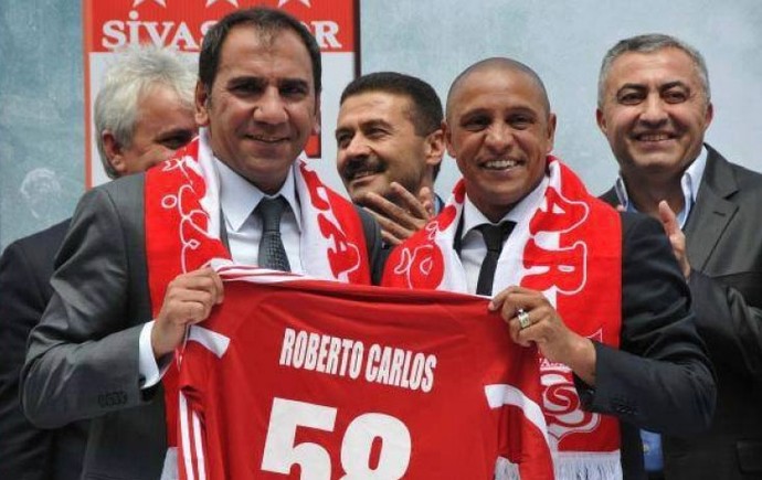 Roberto Carlos Sivasspor (Foto: Divulgação) Roberto Carlos Sivasspor (Foto: Divulgação)