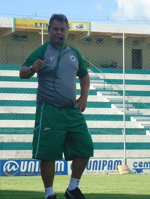 Mamoré técnico Toninho Cajuru (Foto: Gullit Pacielle / GLOBOESPORTE.COM)