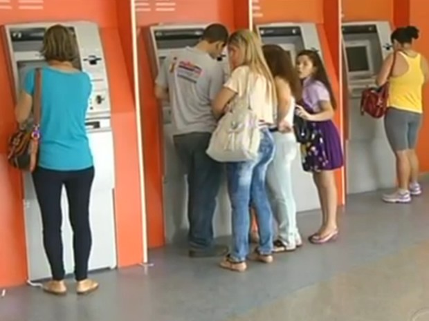 Caixa eletrônico banco Volta Redonda (Foto: Reprodução/TV Rio Sul)