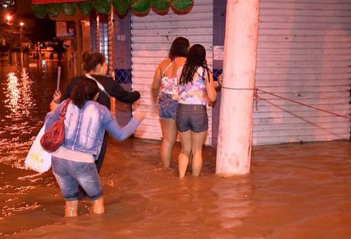 Chuva Vila Velha (Foto: Reprodução/TV Gazeta)