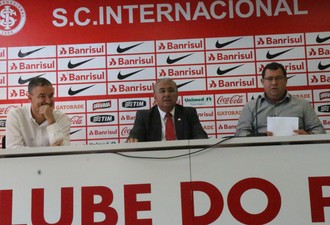 Internacional Inter Carlos Pellegrini Giovane Gazen Rogério Pastl doping (Foto: Tomás Hammes/GloboEsporte.com) Internacional Inter Carlos Pellegrini Giovane Gazen Rogério Pastl doping (Foto: Tomás Hammes/GloboEsporte.com)