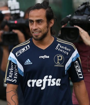 Com mistérios sobre astros, Palmeiras e Santos começam a decidir o Paulista