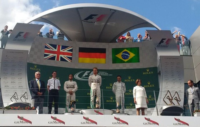 Nico Rosberg, Lewis Hamilton e Felipe Massa no pódio do GP da Áustria (Foto: Divulgação)