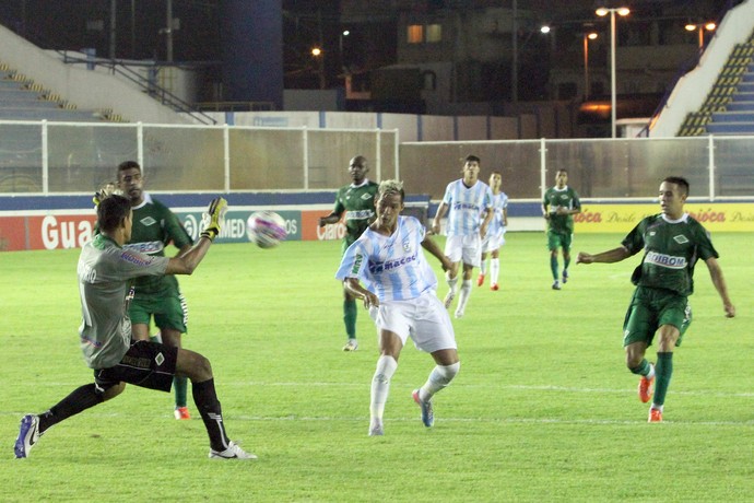 Gol de Fernando Santos, macaé x cabofriense (Foto: Tiago Ferreira / Macaé Esporte)