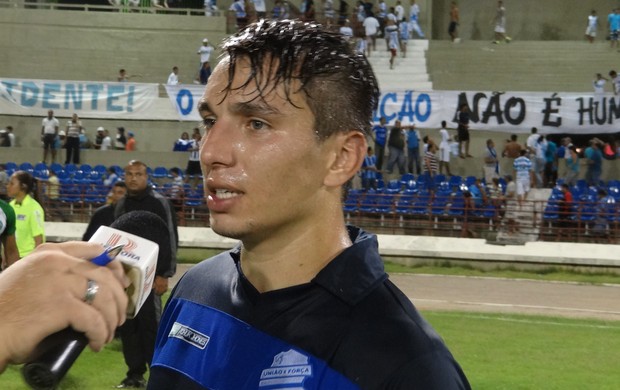 Mithyue marcou dois gols na vitória do CSA (Foto: Caio Lorena / Globoesporte.com)