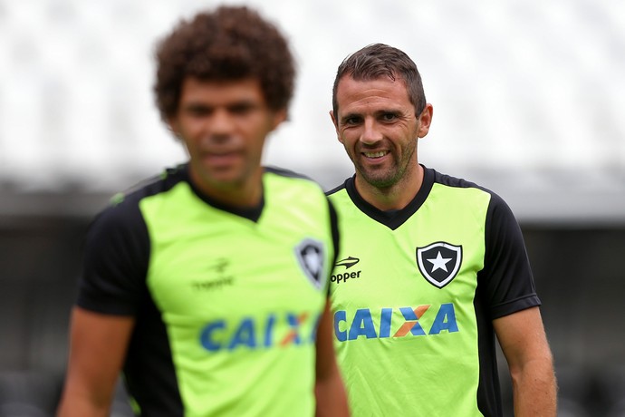 Camilo e Montillo Botafogo (Foto: Vitor Silva / SSpress / Botafogo)