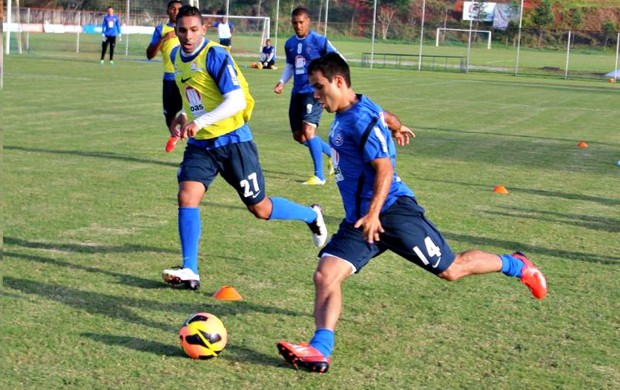 Jogadores do Bahia, Jussandro e Demerson, participam de treinamento no Fazendão (Foto: Divulgação/E.C. Bahia)