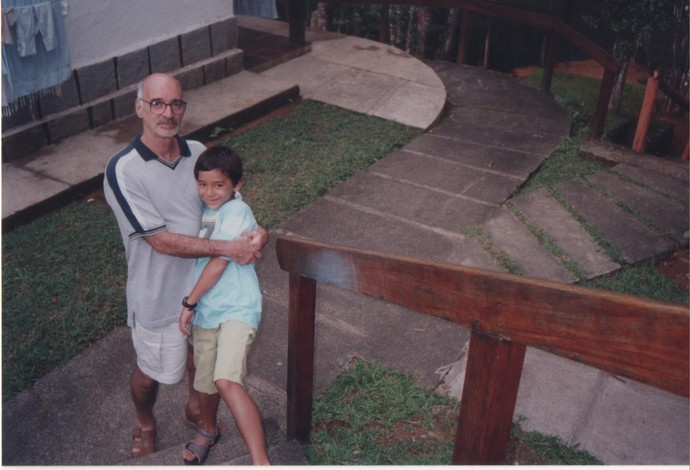 Antônio Borges sempre foi adepto de esportes e influenciou a família a fazer o mesmo. Ele será voluntário no evento-teste de tênis de mesa para as Olimpíadas do Rio 2016 (Foto: Arquivo Pessoal)