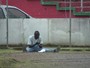 "Faz tudo" no Passo Fundo, senegalês chama atenção por orações em jogos
