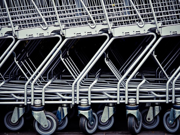 Carrinhos de supermercado enfileirados (Foto: Pixabay/Divulgação) Carrinhos de supermercado enfileirados (Foto: Pixabay/Divulgação)