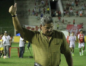 Pedrinho Albuquerque - técnico do Globo FC (Foto: Kaline Rodrigues/Divulgação)