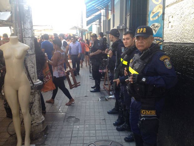 Ambulantes têm até 24 de junho para desocupar vias do centro comercial. (Foto: Guilherme Mendes/TV Liberal)
