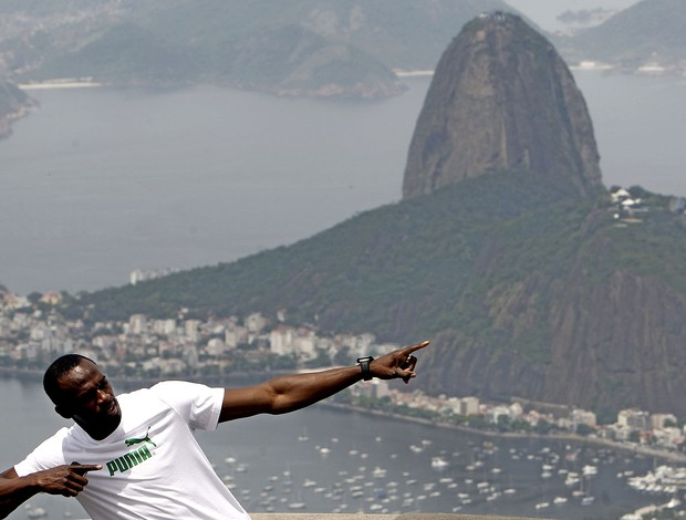 Bolt no Cristo Redentor Rio de Janeiro (Foto: EFE)