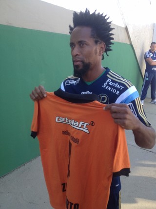 Zé Roberto elogia Marcelo Oliveira e pede definição rápida para a diretoria