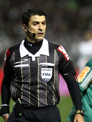 árbitro Sandro Meira Ricci Palmeiras x Coritiba (Foto: Geraldo Bubniak / Ag. Estado)