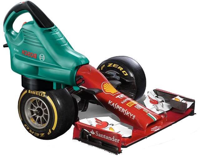 Aspirador de pó? A nova Ferrari parece ter mil e uma utilidades... (Foto: Reprodução / Facebook)