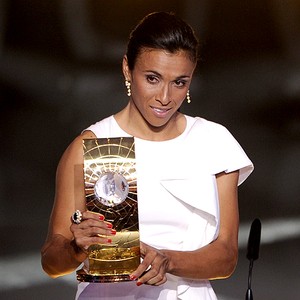 Marta bola de ouro (Foto: AFP) Marta bola de ouro (Foto: AFP)