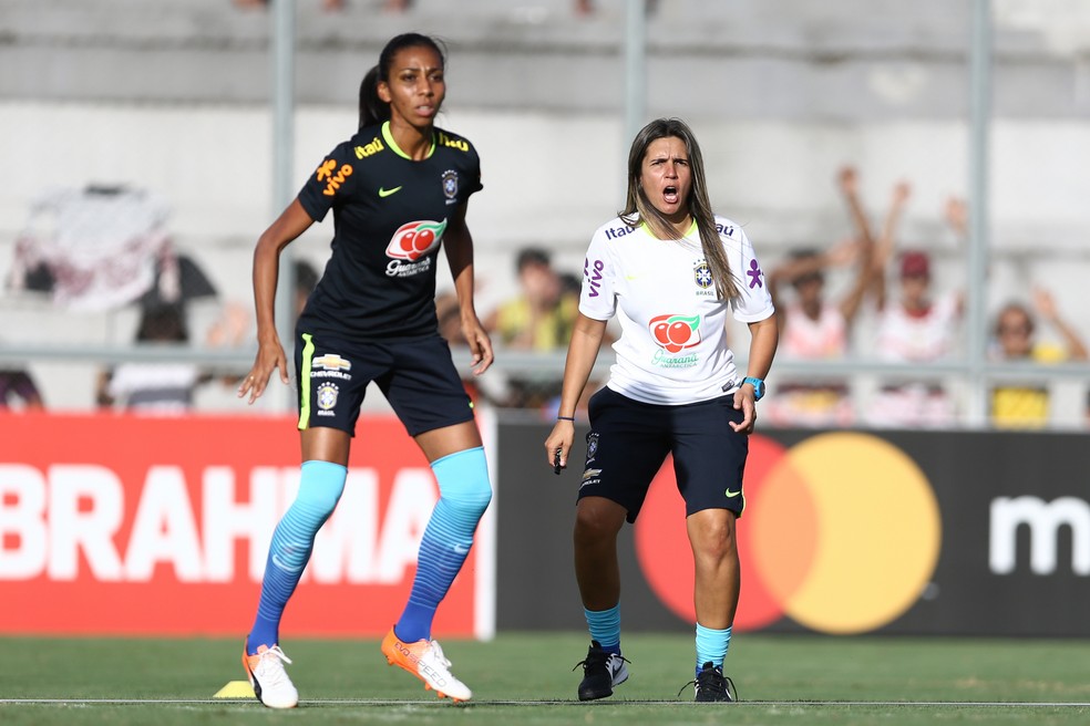 Emily Lima, técnica da seleção brasileira de futebol feminino, estará em Natal para observar jogos do Campeonato Potiguar (Foto: Lucas Figueiredo/CBF)
