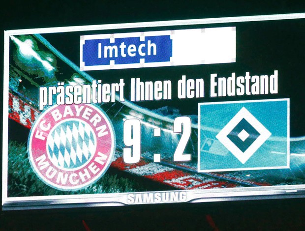 placar Bayern de Munique e Hamburgo 9 x 2 (Foto: Reuters)