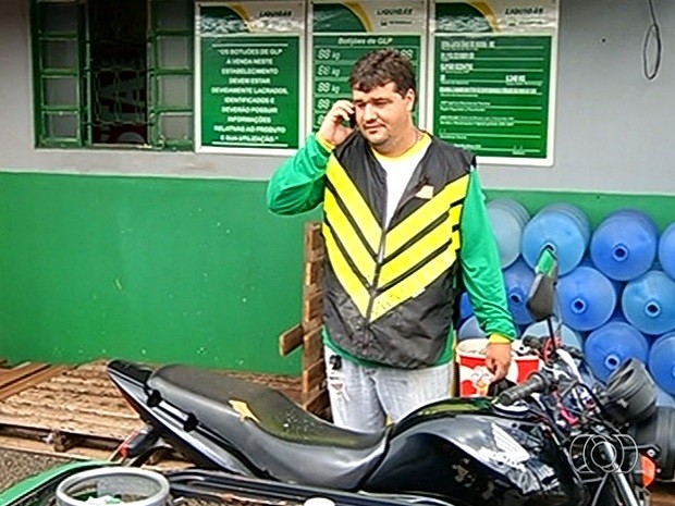 Suspeito se passa por juiz e aplica golpe em comerciante de Rio Verde, Goiás (Foto: Reprodução/TV Anhanguera)