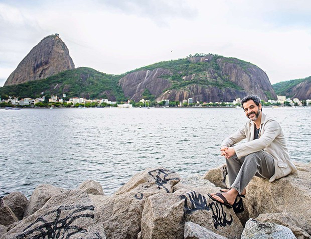 Bruno em frente a um dos pontos turísticos mais emblemáticos do Rio, o Pão de Açúcar, na Enseada de Botafogo (Foto: Bruno em frente a um dos pontos turísticos mais emblemáticos do Rio, o Pão de Açúcar, na Enseada de Botafogo)