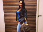 Gracyanne Barbosa assume o estilo de 'mulher de negócios' e fãs curtem