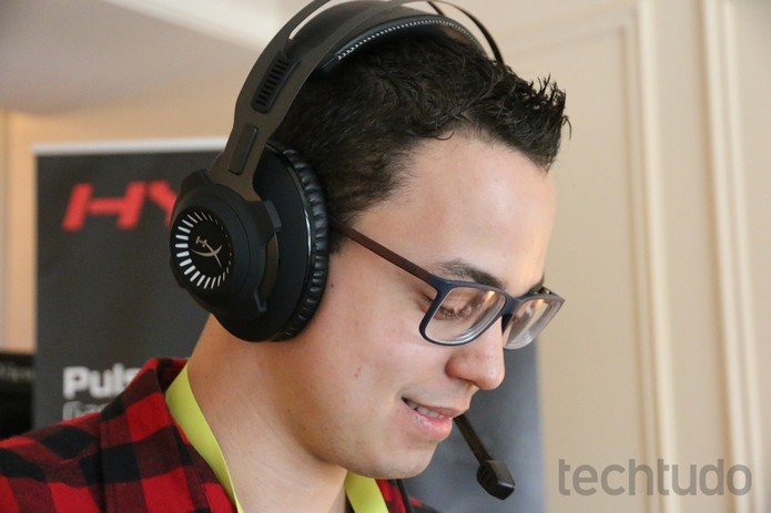 HyperX Cloud Revolver é o fone de ouvido top de linha entre os HyperX vendidos no Brasil (Foto: Anna Kellen Bull/TechTudo)