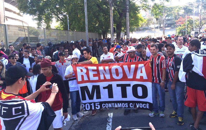 Faixa Rogério Ceni São Paulo (Foto: Marcelo Hazan)