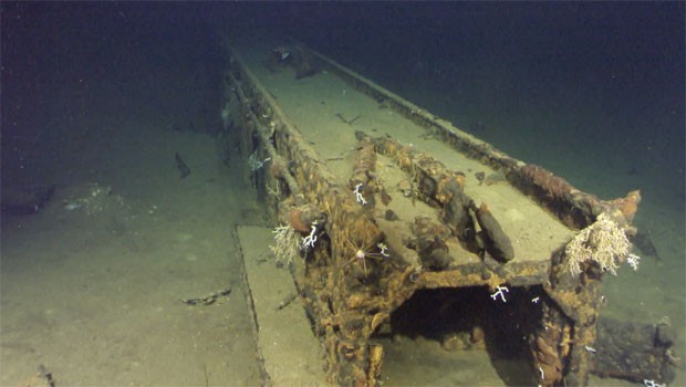 O encouraçado, que leva o crisântemo do selo imperial japonês, estava equipado com nove canhões de 460 mm, o maior poder de fogo disposto em um navio de guerra por um canhão convencional. (Foto: Reprodução/www.paulallen.com) O encouraçado, que leva o crisântemo do selo imperial japonês, estava equipado com nove canhões de 460 mm, o maior poder de fogo disposto em um navio de guerra por um canhão convencional. (Foto: Reprodução/www.paulallen.com)
