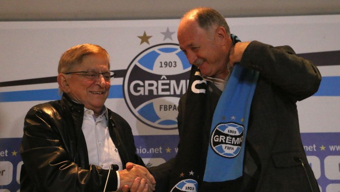 Felipão cumprimenta presidente do Grêmio Fábio Koff (Foto: Diego Guichard/GloboEsporte.com) Felipão cumprimenta presidente do Grêmio Fábio Koff (Foto: Diego Guichard/GloboEsporte.com)