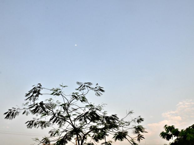 Céu de Campo Grande aberto nesta tarde de quarta-feira (Foto: Isabela Cavalcante/G1 MS) Céu de Campo Grande aberto nesta tarde de quarta-feira (Foto: Isabela Cavalcante/G1 MS)
