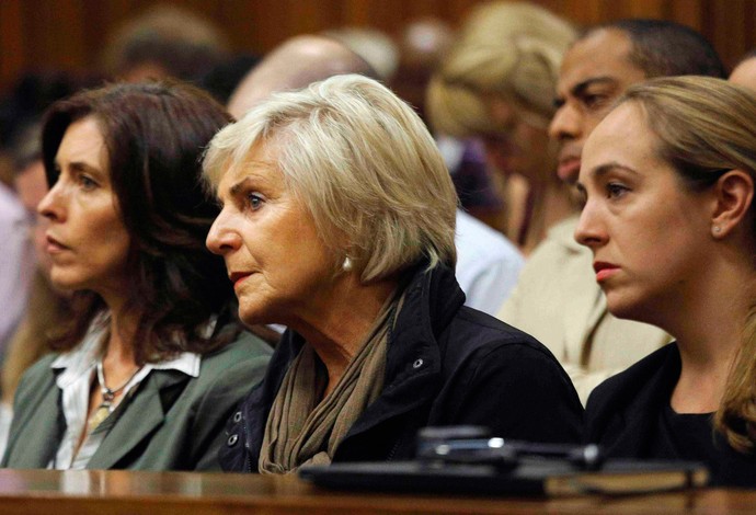 família Oscar Pistorius julgamento (Foto: Agência Reuters)
