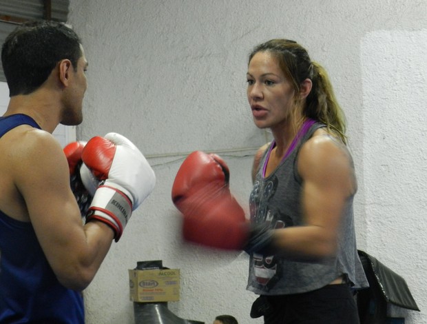 Cris Cyborg MMA Uberlândia (Foto: Felipe Santos/GLOBOESPORTE.COM)