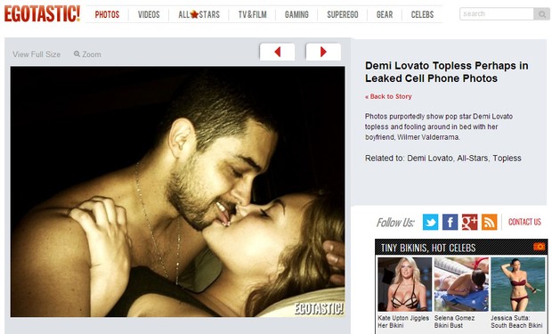 Demi Lovato e Wilmer Valderrama em fotos que seriam do celular da cantora (Foto: Reprodução/Egotastic)