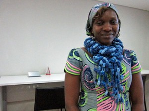 Therese Guegne é de Camarões e está no Brasil há um ano e quatro meses (Foto: Pâmela Kometani/G1)