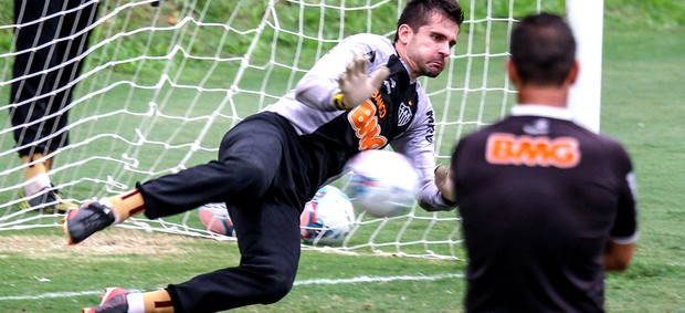 Goleiro Victor Espera Que Mês De Março Sirva De Inspiração Para O Galo 