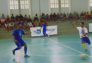Macaé goleia Casemiro de Abreu pela primeira rodada do torneio (Foto: Luan Santos)