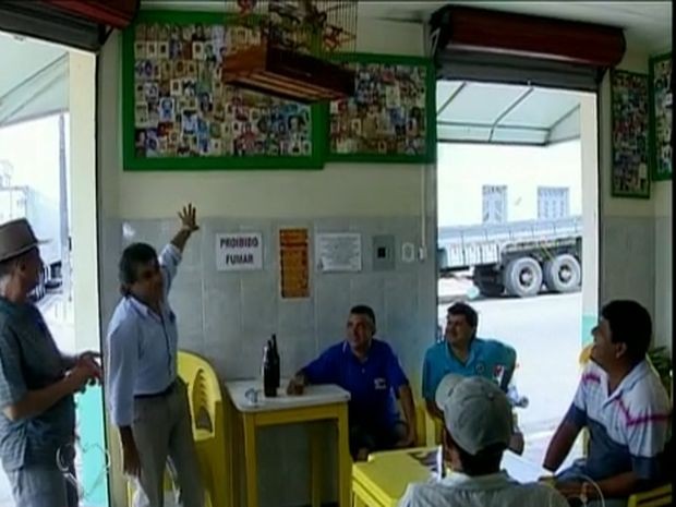 'Bar dos Mortos' homenageia falecidos em Itabaiana (Foto: Reprodução/TV Sergipe)