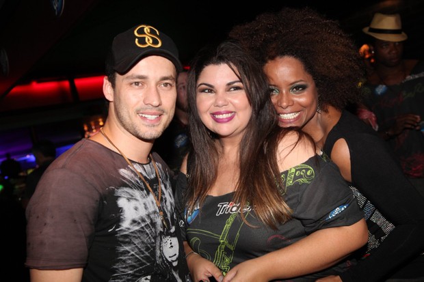 Rodrigo Andrade, Fabiana Karla e Adriana Bombom (Foto: Claudio Andrade / Foto Rio News)