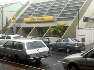 Capivari: Cofre de agência bancária é violado com maçarico no Centro de Capivari