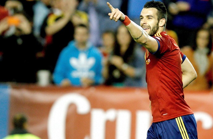 Negredo comemora gol da Espanha contra a Geórgia  (Foto: Agência EFE)