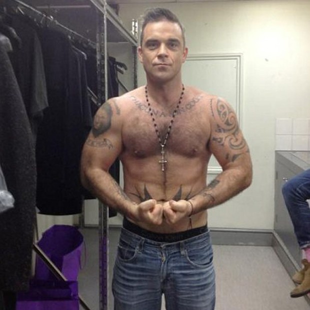 Robbie Williams (Foto: Reprodução/ Twitter)