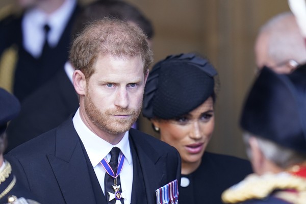  O príncipe Harry e Meghan, duquesa de Sussex, deixam Westminster Hall, em Londres (Foto: Getty Images)